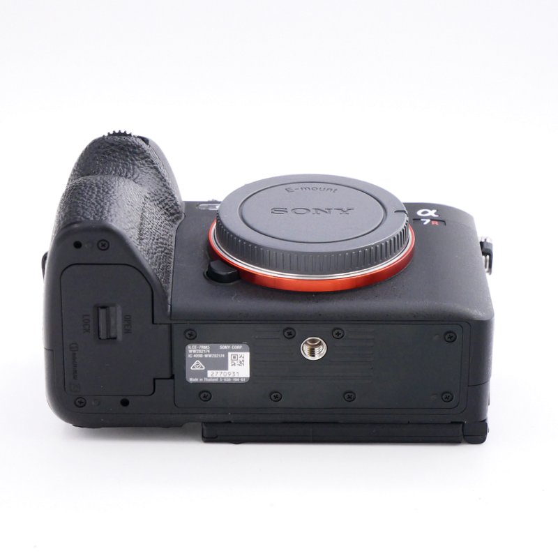 S-H-XK8XV9_4.jpg - Sony A7RV Body - Only 8K Frames - Image 3