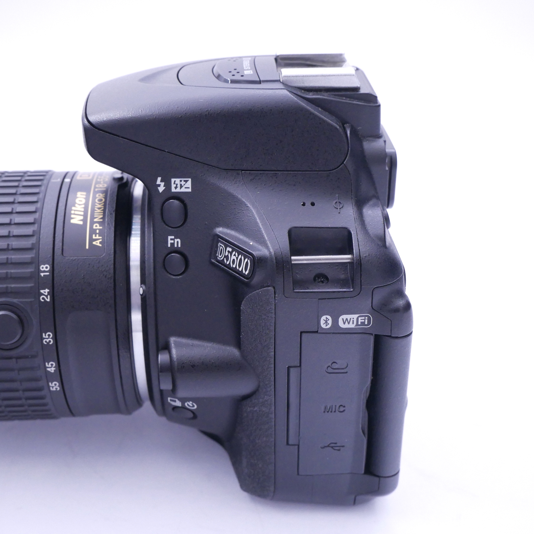 S-H-Y3U39L_3.jpg - Nikon D5600 + 18-55mm F3.5-5.6 14,800 Frames - Image 2