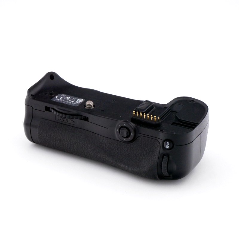 Best image for Nikon MB-D10 Battery Battery Grip