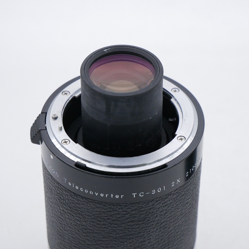 S-H-YH2DC3_2.jpg - Nikon TC-301 2x Teleconverter Ai-s includes BF-2 "Witches Hat" Cover